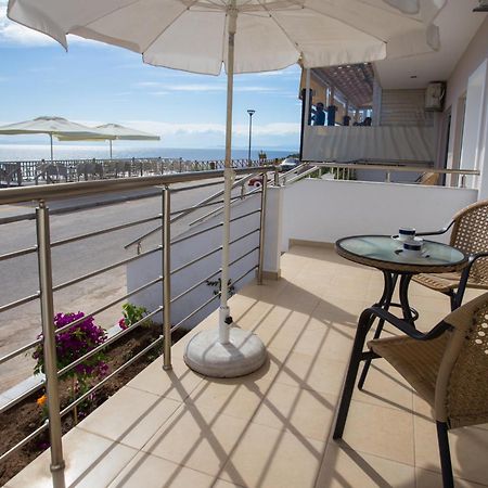 Al Mare Villas Skála Marión Rom bilde